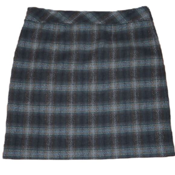 Talbots Dresses & Skirts - Talbots size 12P plaid wool blend lined skirt.